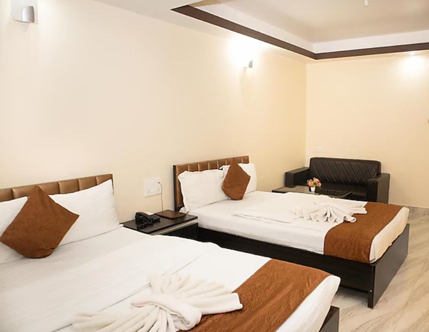 Double Bed Deluxe Room (2 single Bed)