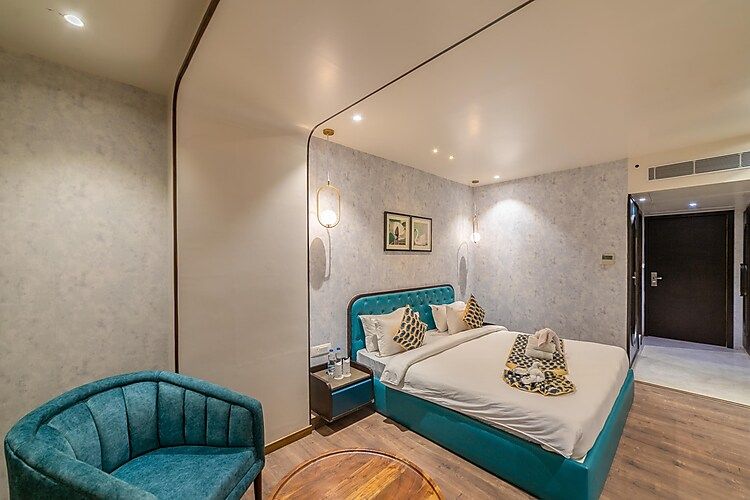 Hotel Seven Stone Deluxe Room 2