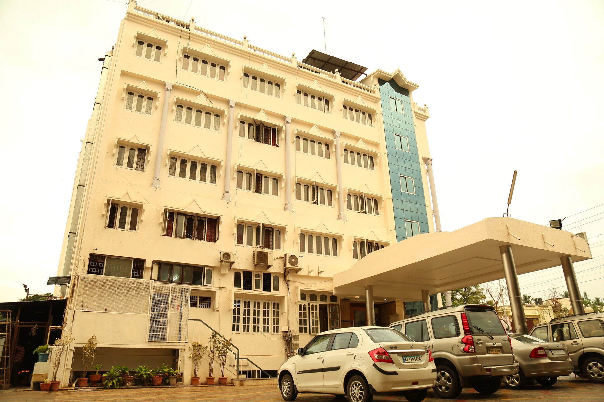 HOTEL SRIKRISHNA