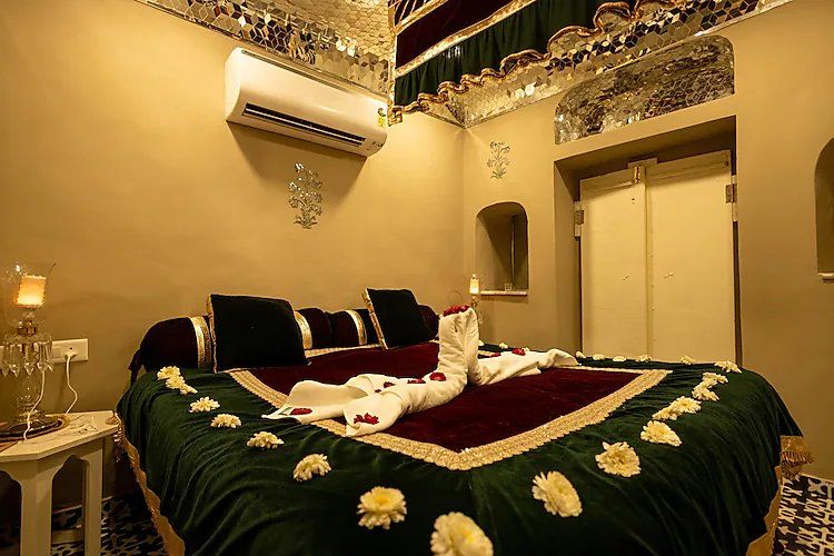 Sheel Mahal Suite