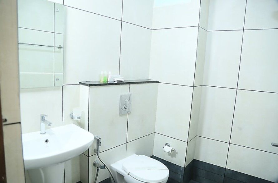 Hotel Omkara Standard Double Room Non A/C 2