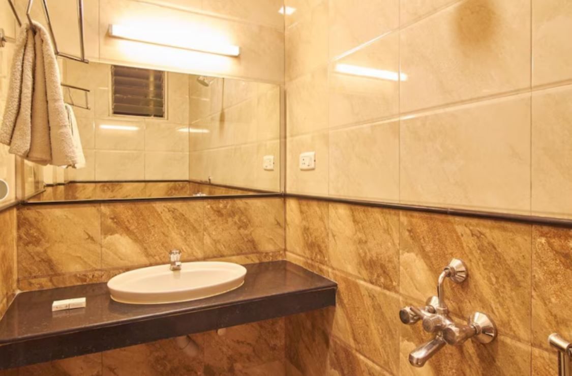 Hotel Vinayak Premium Non AC 2