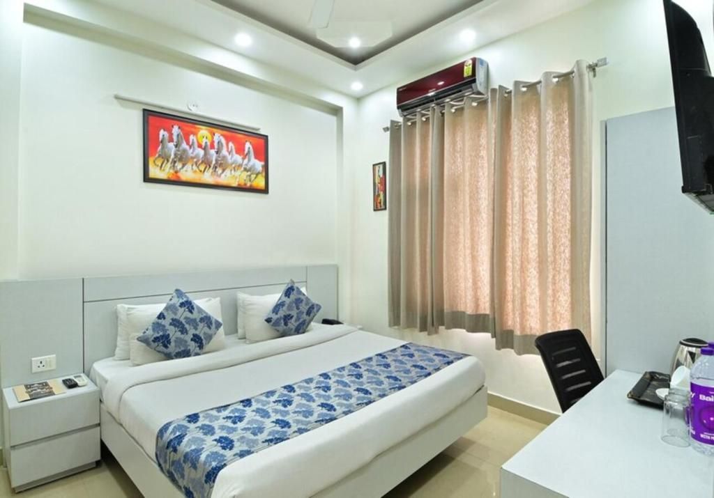 The Vertigo Deluxe Room