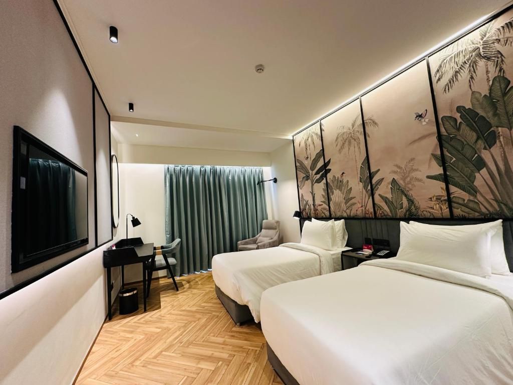 Ramada Encore Ambala Superior Twin Room 4