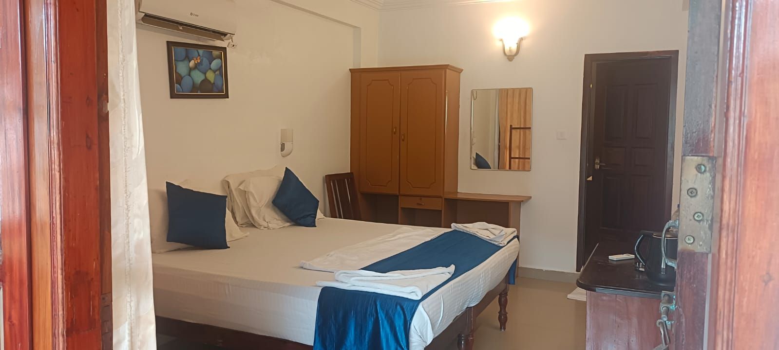 TIPPY'S BEACH RESORT Standard Room