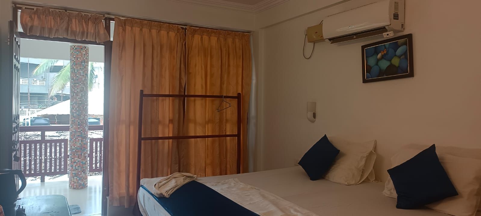 TIPPY'S BEACH RESORT Standard Room 2