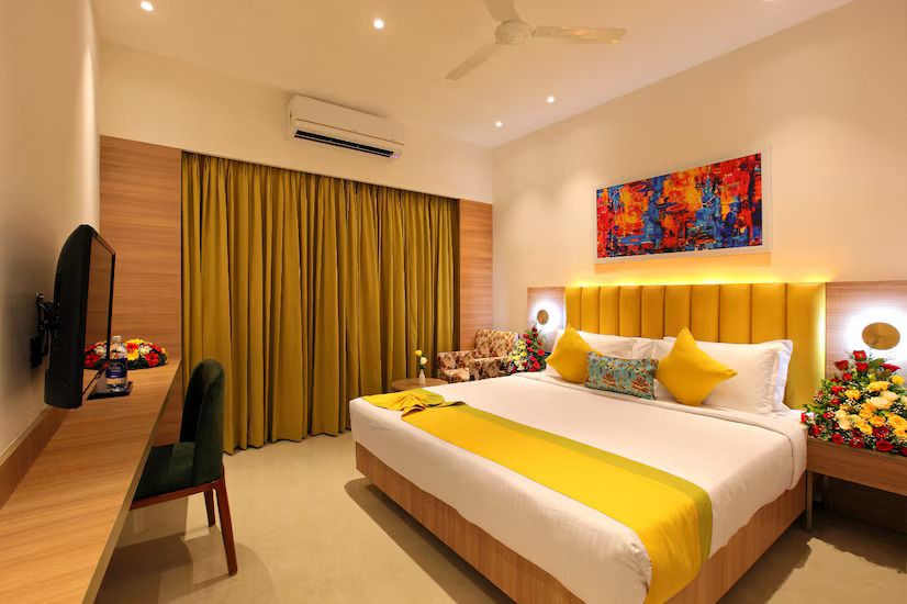 Park Residency Arcadia DELUXE KING ROOM 4