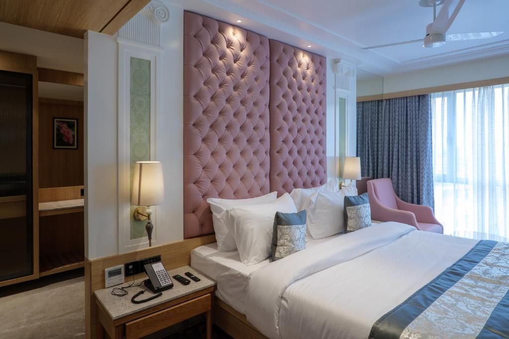 Supreme Room