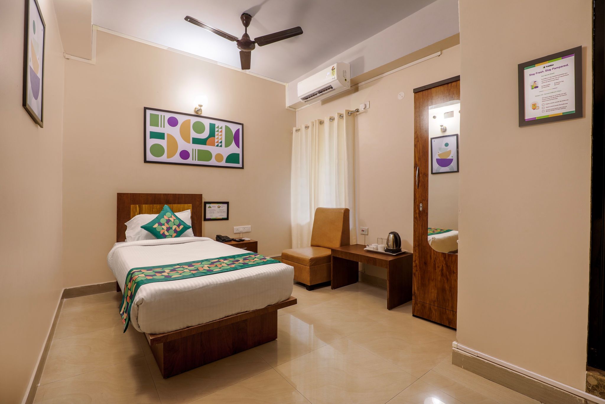 Economy Room