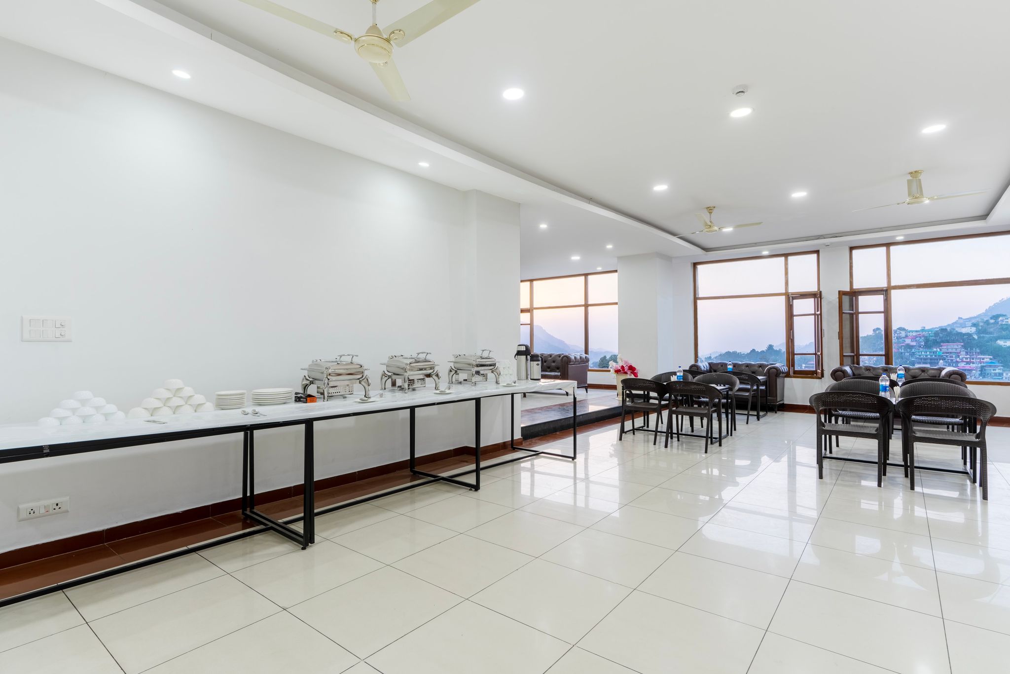 Food & Dining
