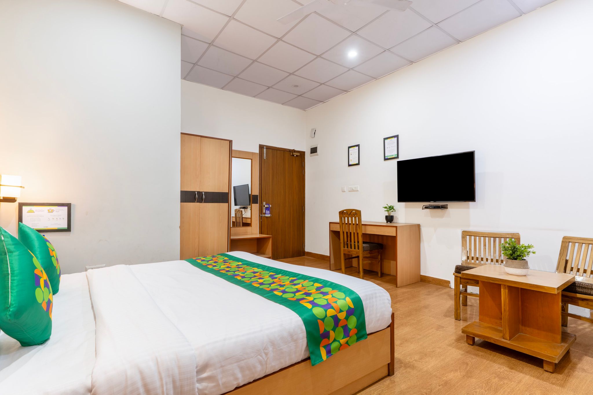 Treebo Anand The Mall Solan Standard room 3