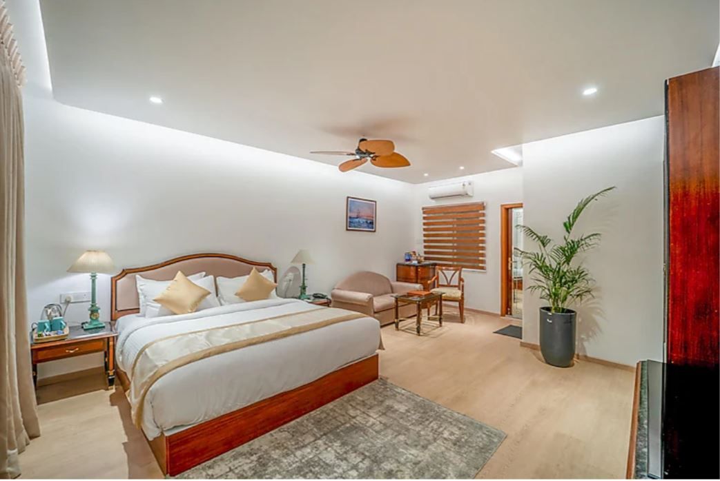 Madras Chronicle Bay Resort & Spa Mediterranean Pool View 2
