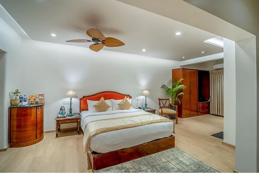 Suite Room with Light house View