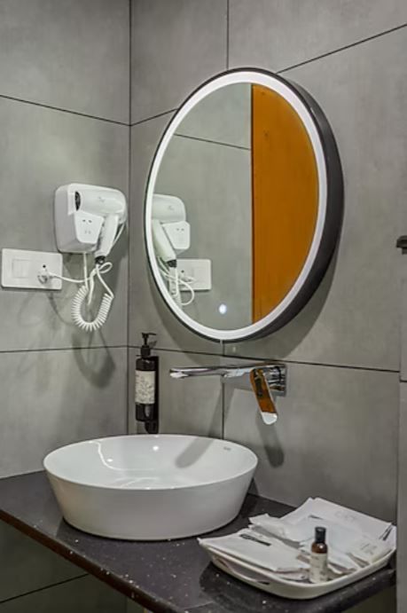 Madras Chronicle Bay Resort & Spa Suite Room 8