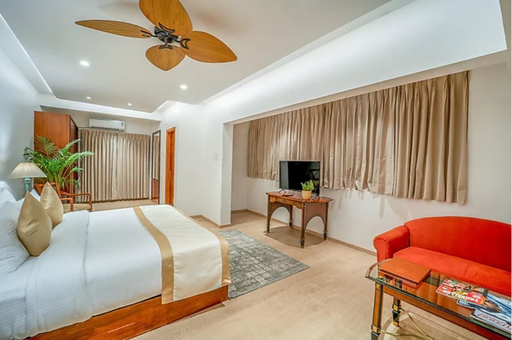 Madras Chronicle Bay Resort & Spa Suite Room