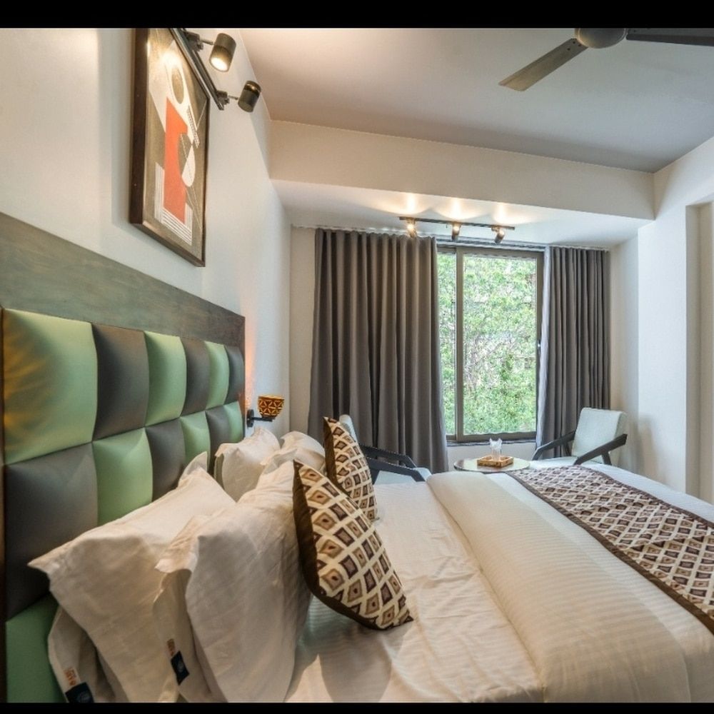 El Classico Comfort Double Bed Room ( Complimentary Hi-Speed Wi-Fi Service ) 12