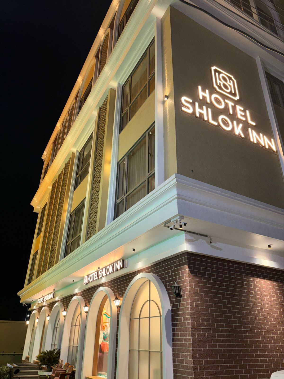 Hotel Shlok Inn