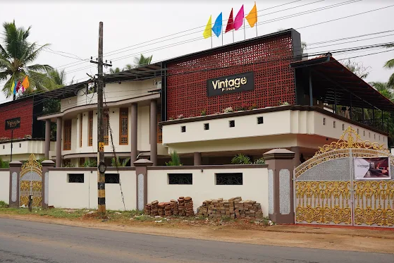 Vintage Palace Homestay