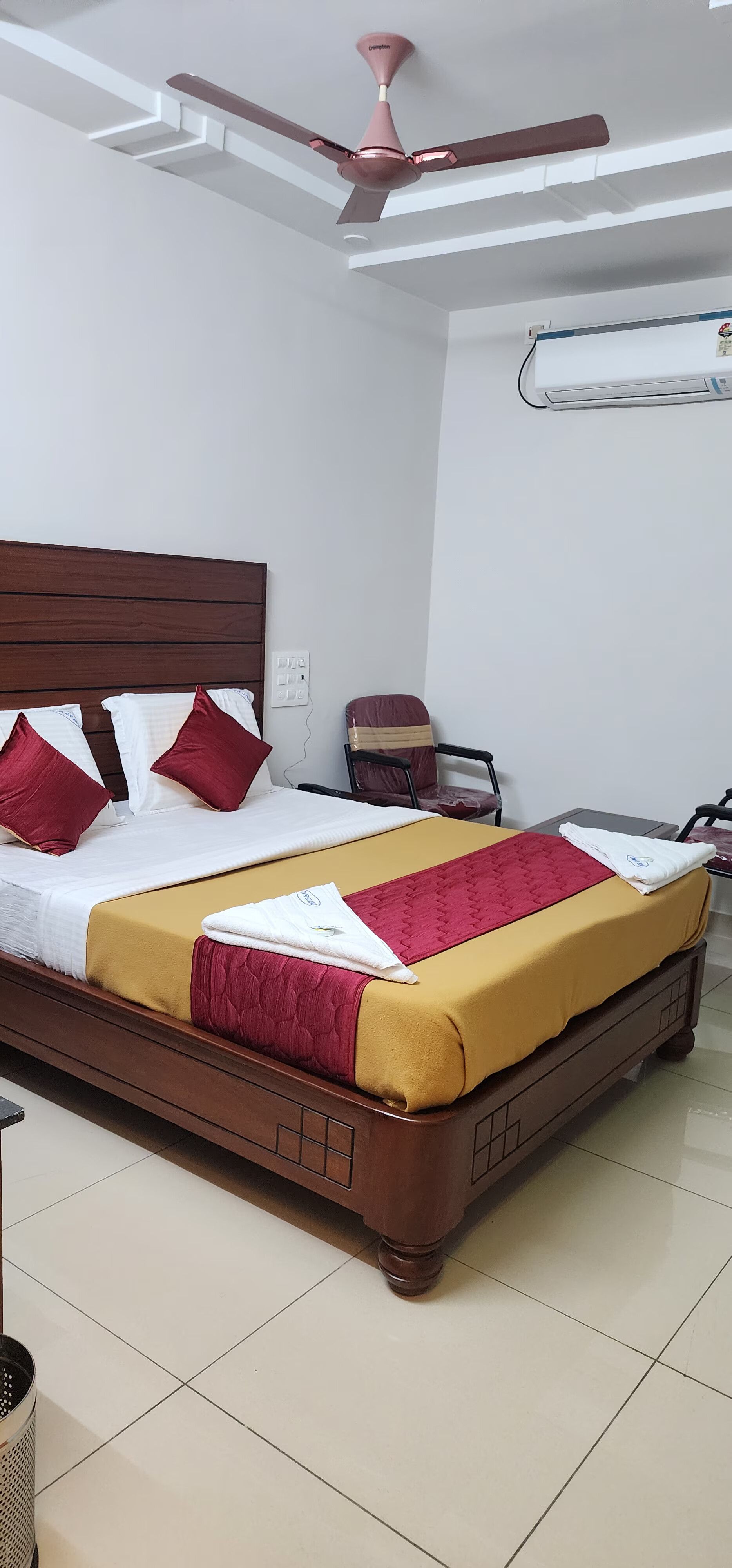 HOTEL DVR GRAND DELUXE DOUBLE ROOM NON AC