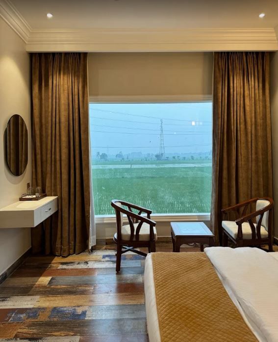 Andaaz Hotel & Banquet Executive Room 3