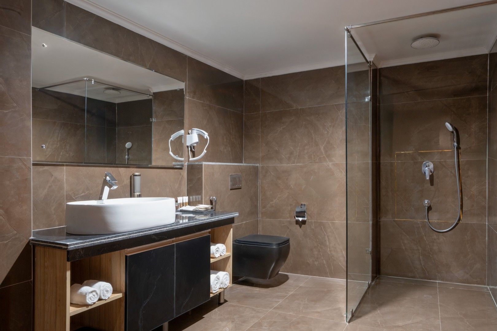 Clarks Inn Basti Standard Room 4