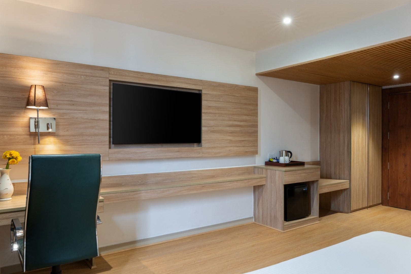 Clarks Inn Basti Standard Room 5