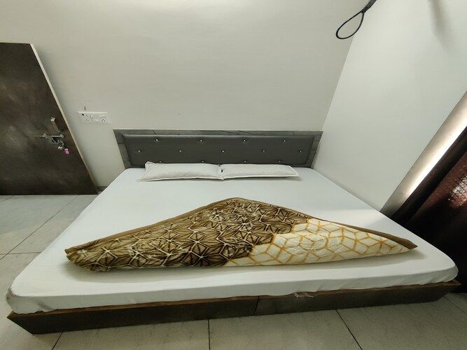 Hotel Raj Krishnam Khatushyam Ji Deluxe Double Room 3