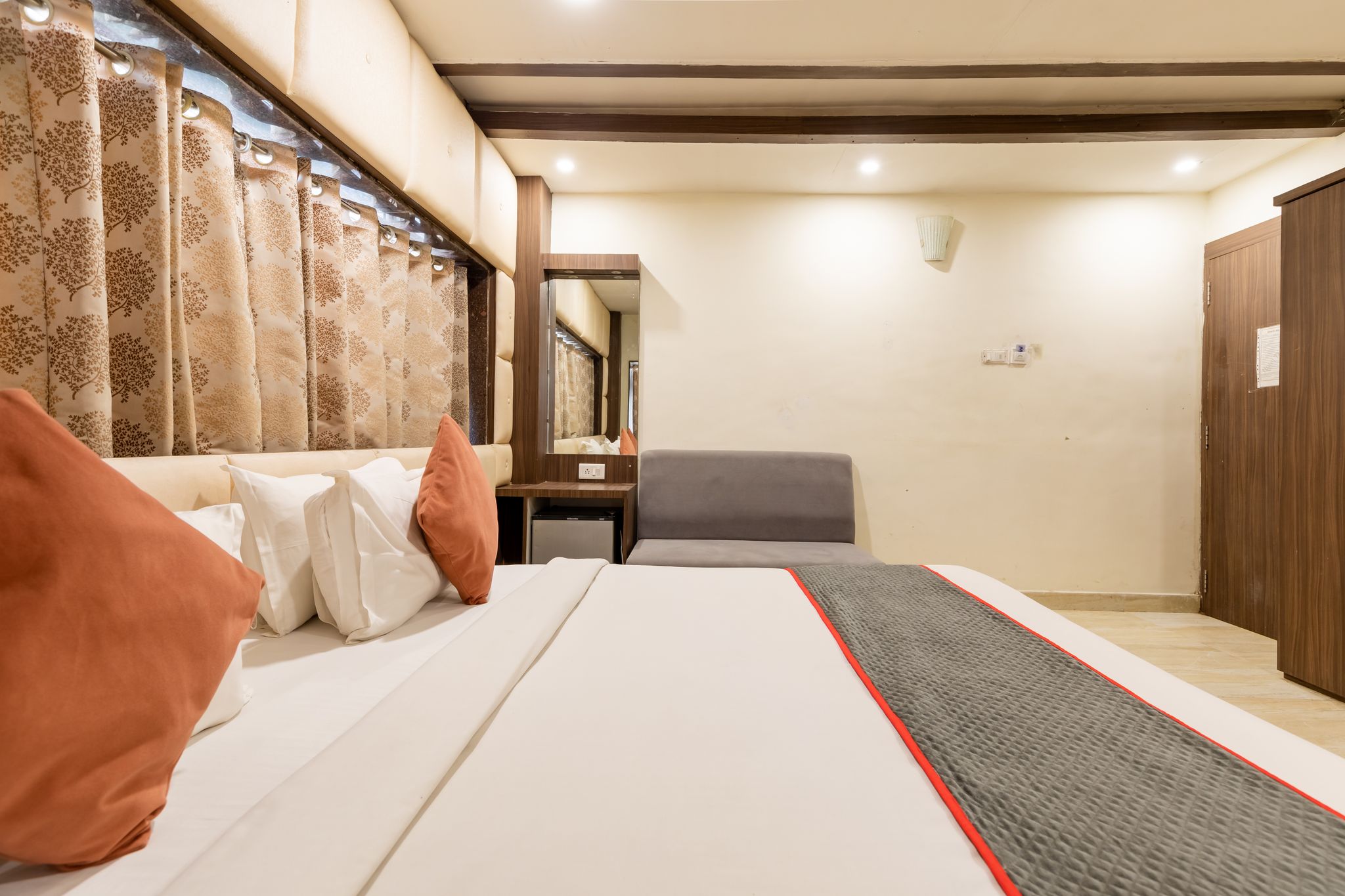 Hotel The Oasis Deluxe Room 17