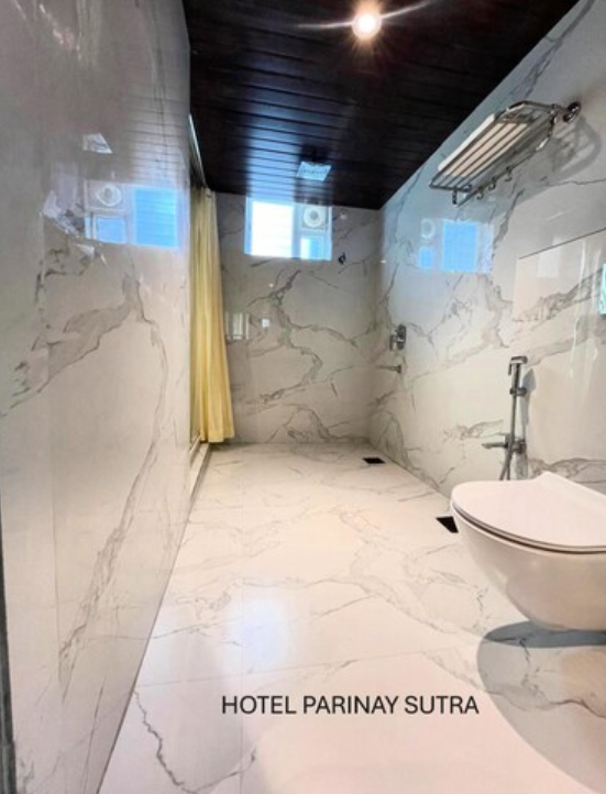 Parinay Sutra Deluxe Room 7