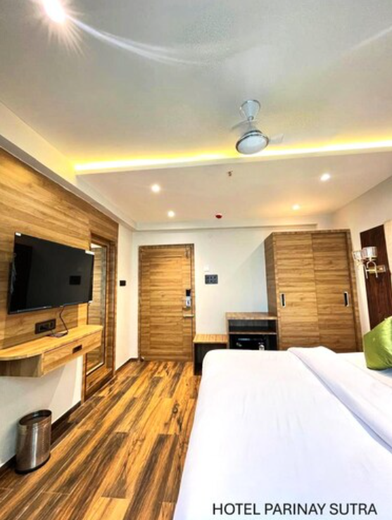 Parinay Sutra Deluxe Room 5