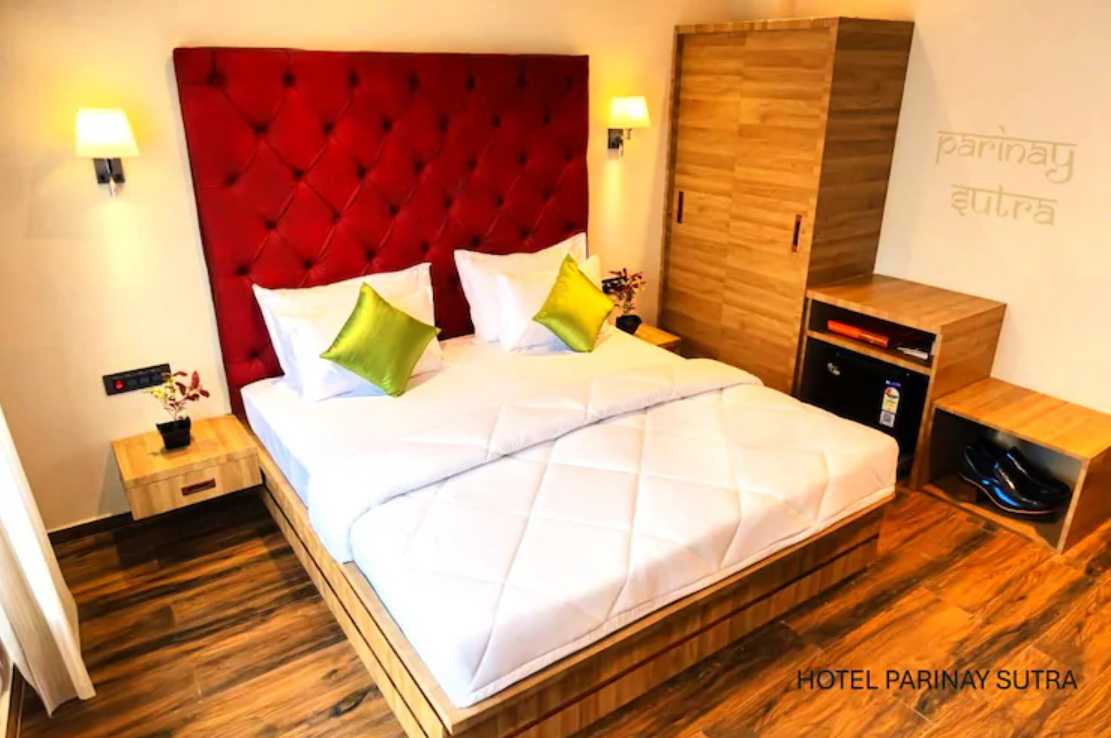 Parinay Sutra Deluxe Room 3