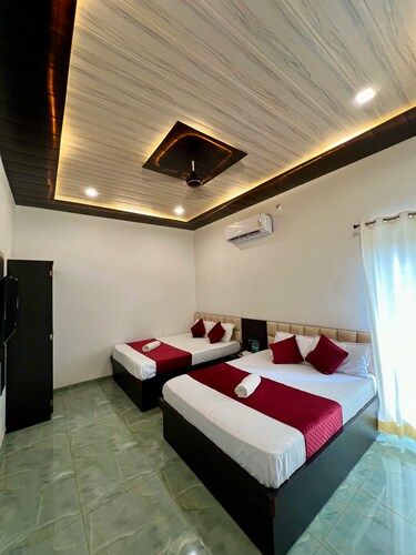 Family Room - Two King Beds