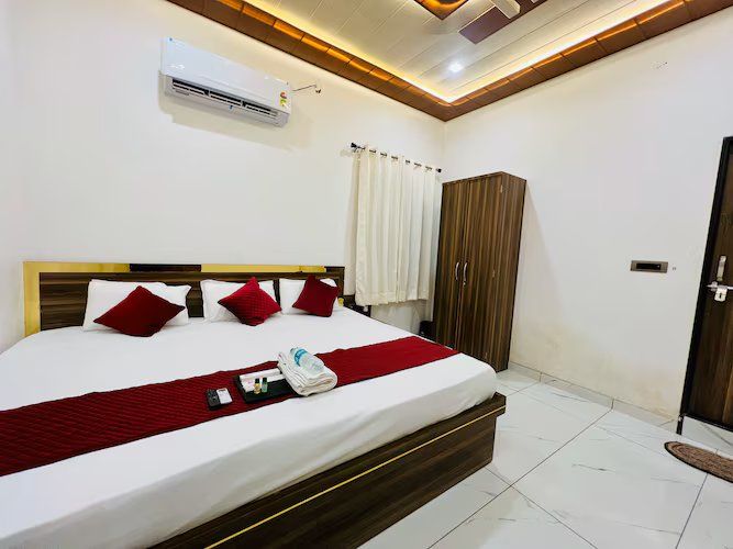 Triple Bedroom - Bed for 3