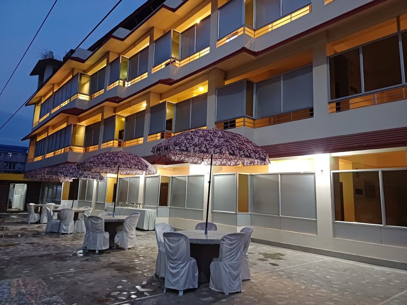 HOTEL ELEGANT