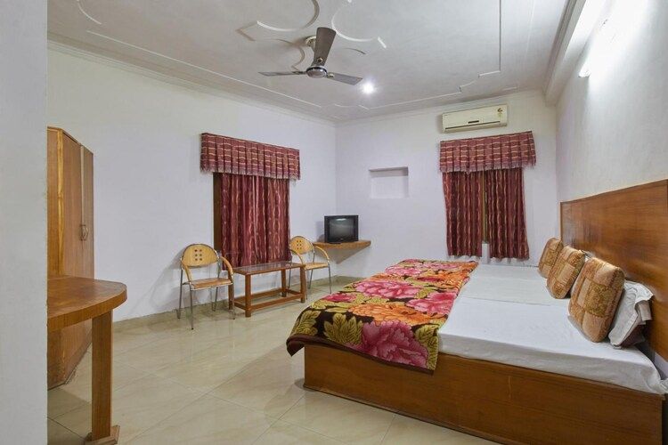 Triple Bed AC Room
