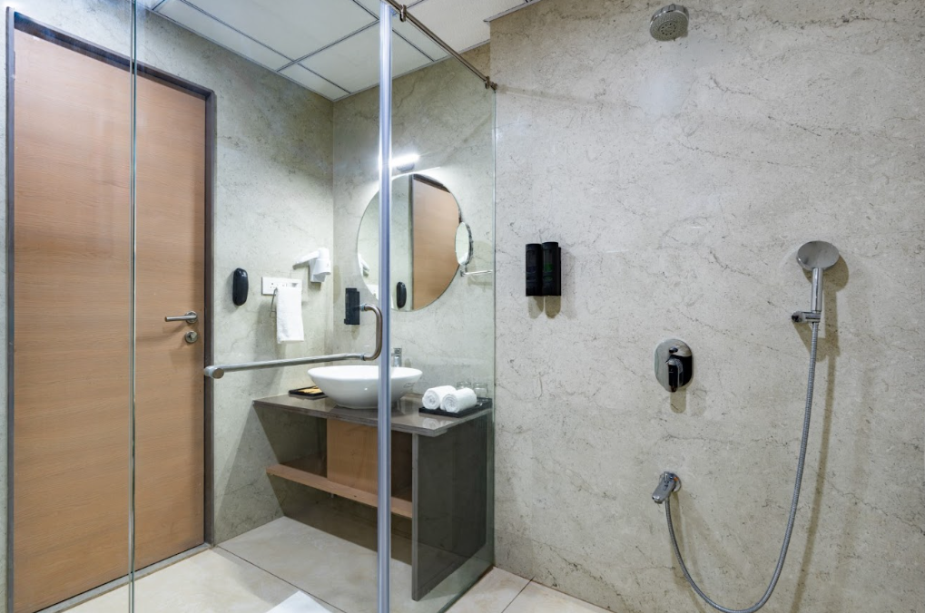 Gir Aatithya Clarks Inn Deluxe Room 6