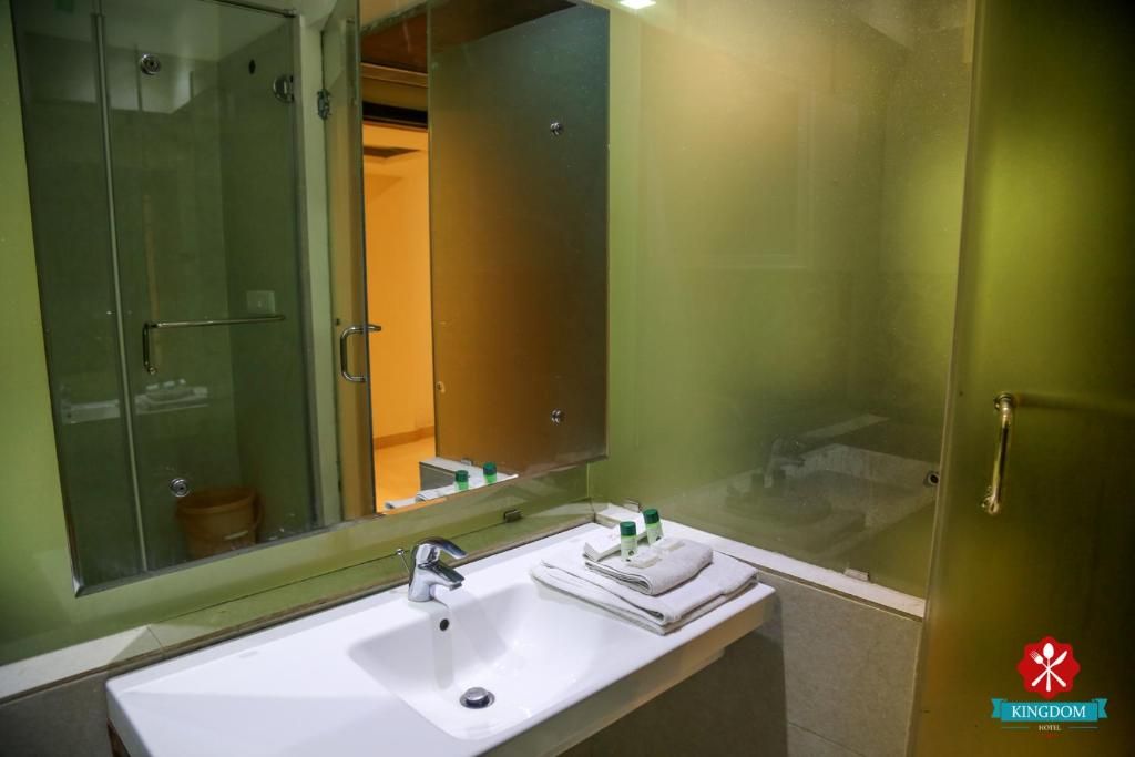 Kingdom Hotel Moga Deluxe Room 3