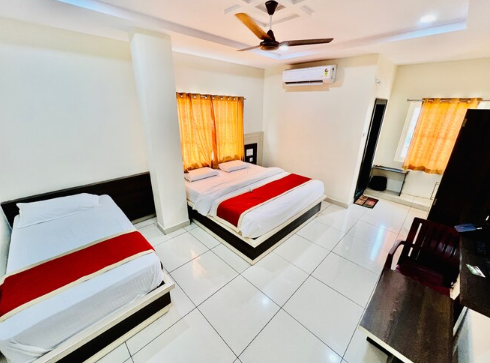 Triple Bed Room AC With RamalayamTemple View