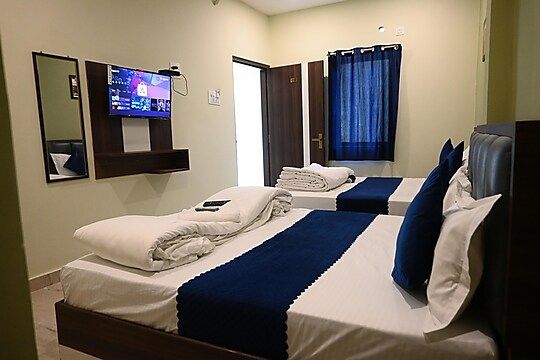 Hotel Imperial Kashi Premium Deluxe Room 3