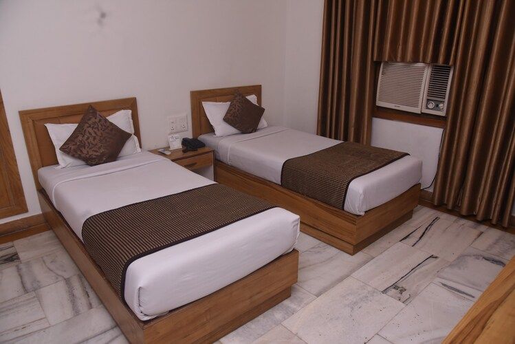 Hotel Vaibhav AC Standard Room