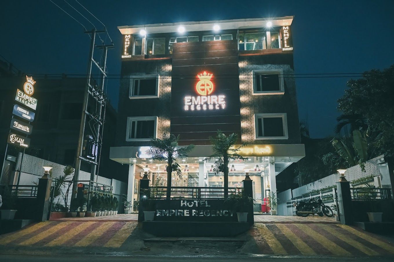 Hotel Empire Regency
