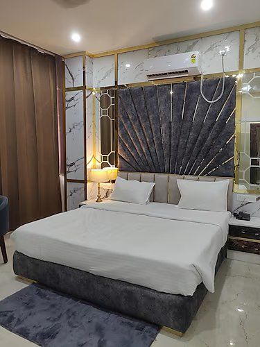 Hotel Akhilesh yagya