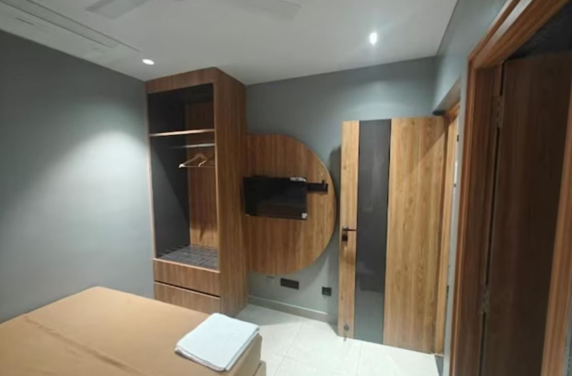 Double Room With Private Bathroom