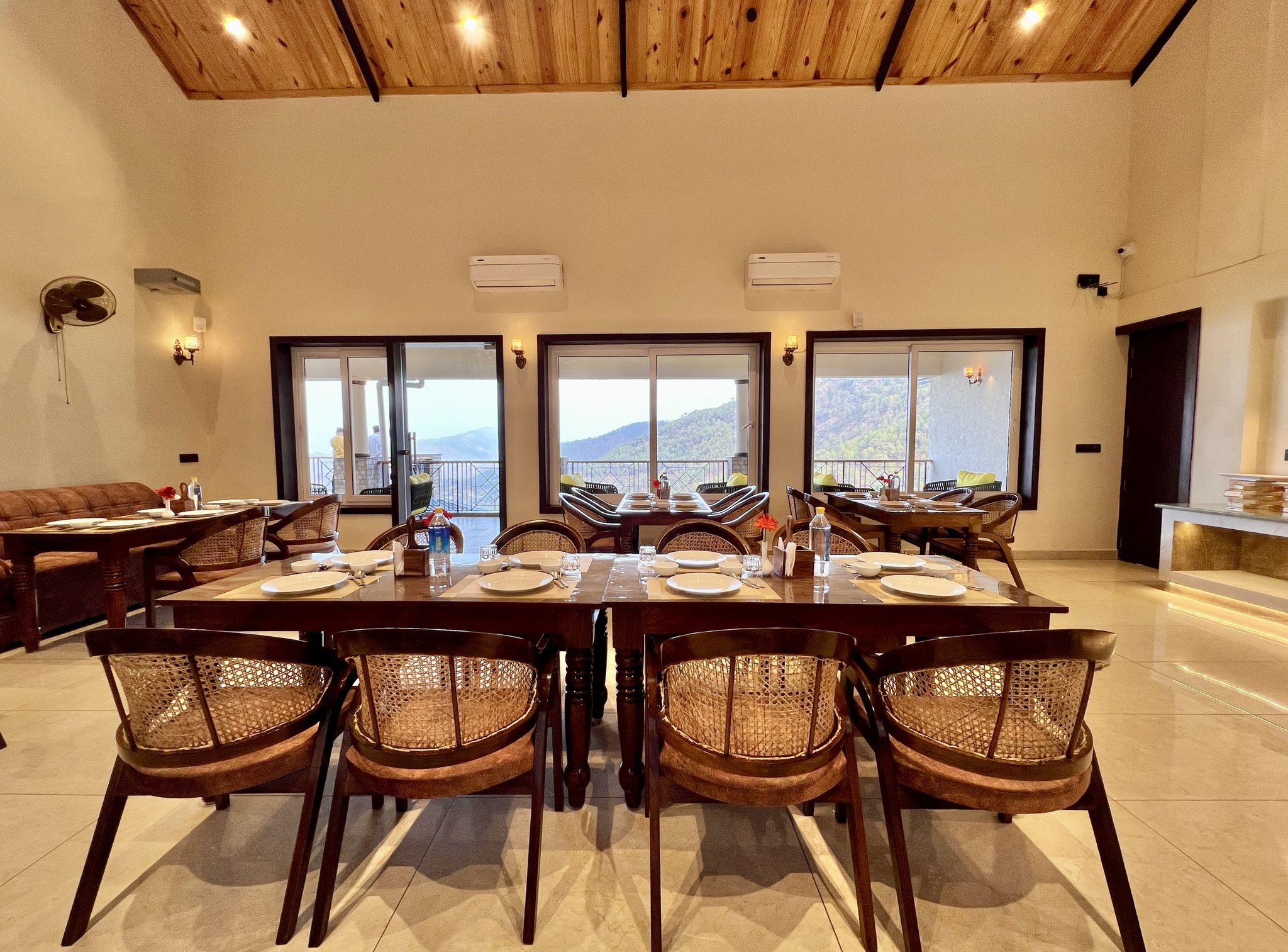 Food & Dining