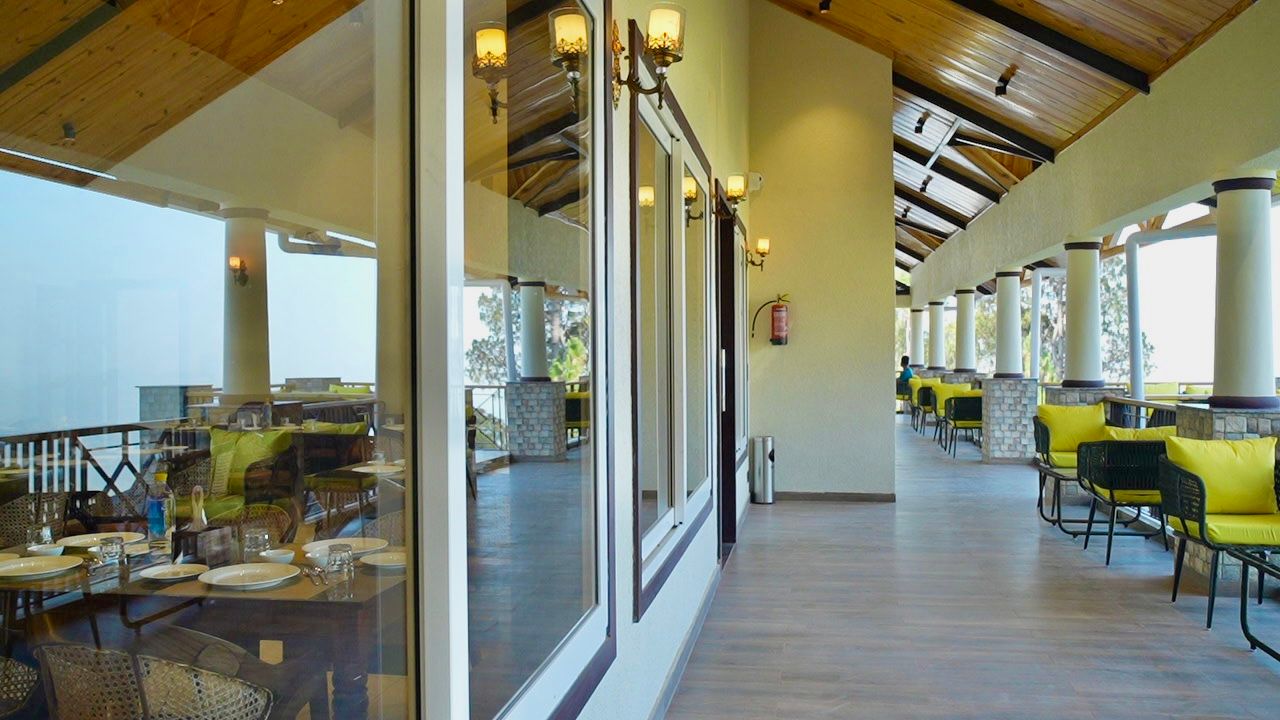 Food & Dining