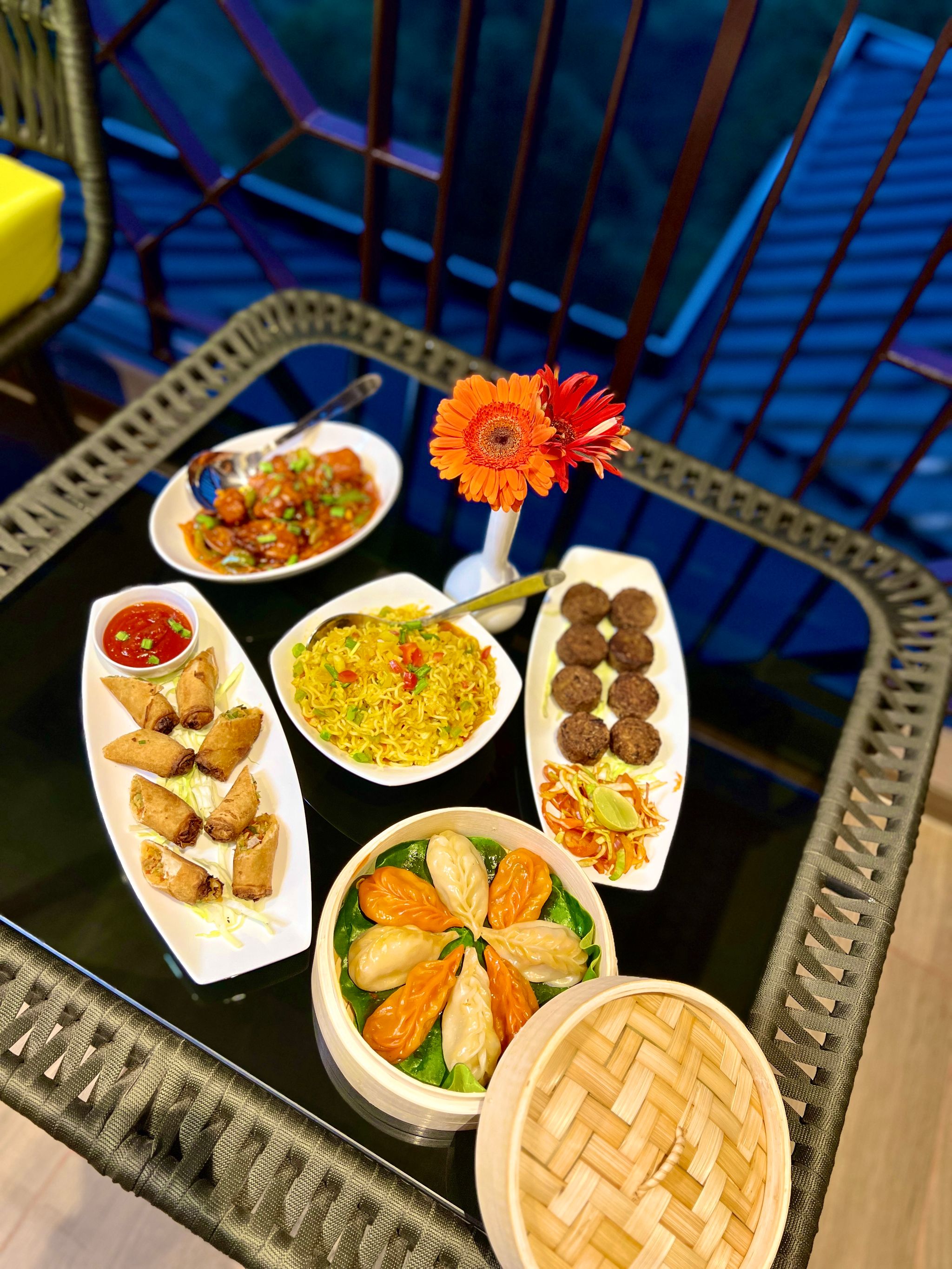 Food & Dining