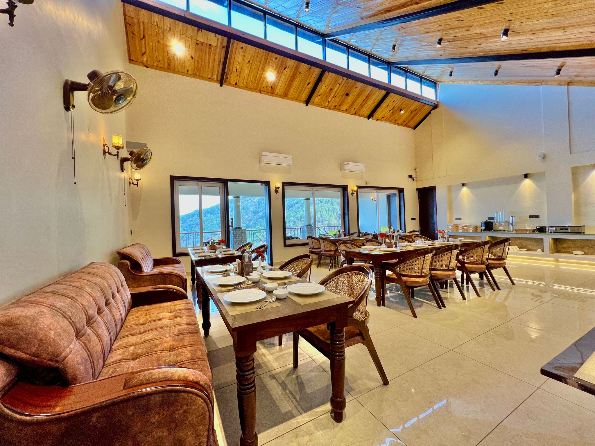 Food & Dining
