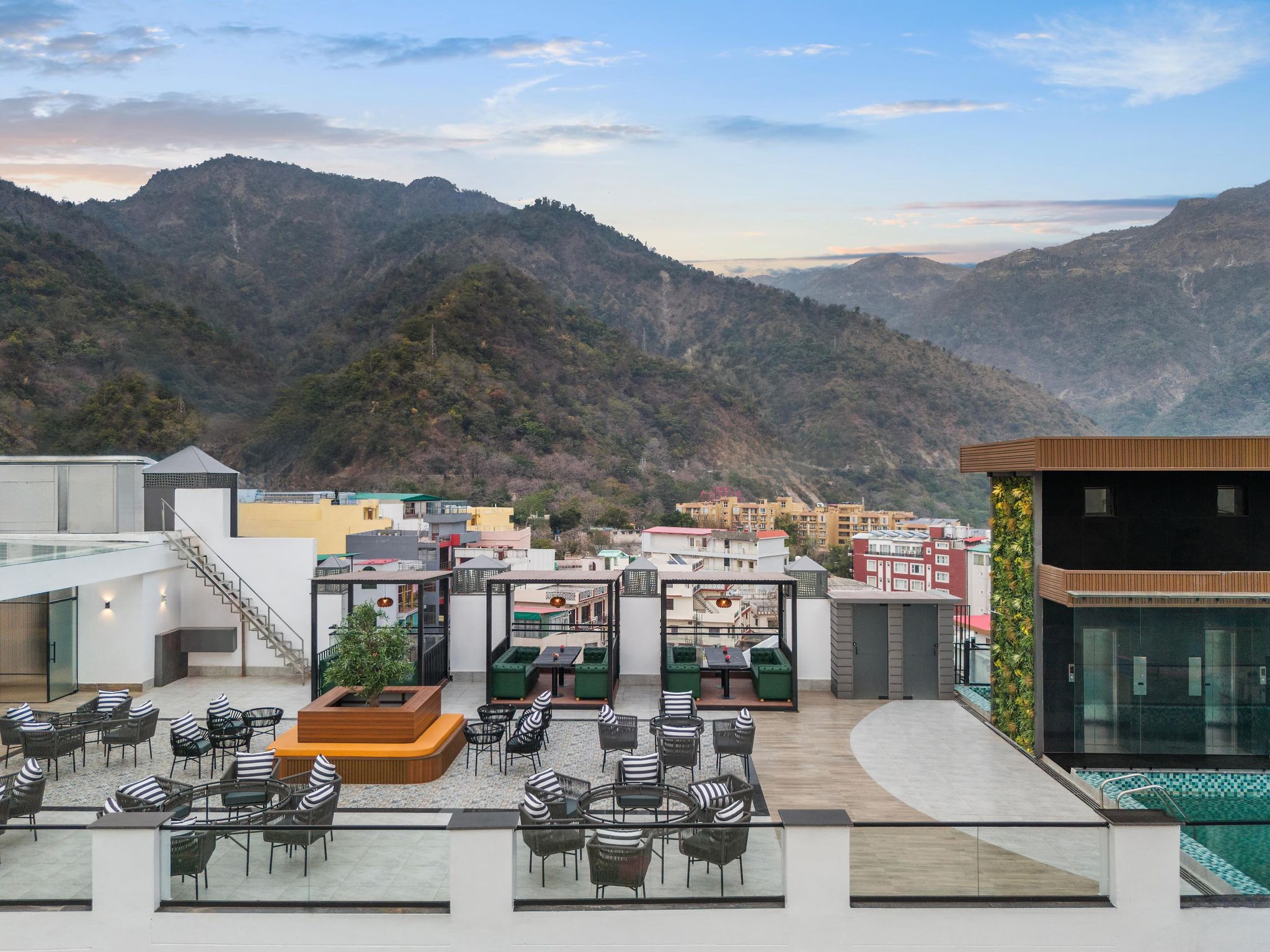ZANA By The Ganges Rishikesh