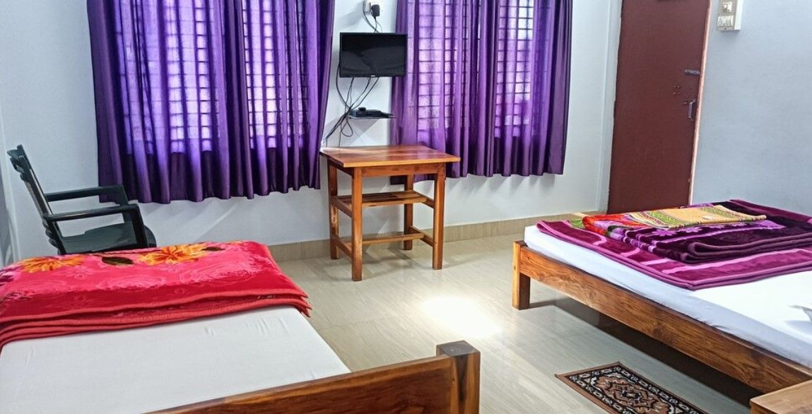 EXECUTIVE QUAD ROOM