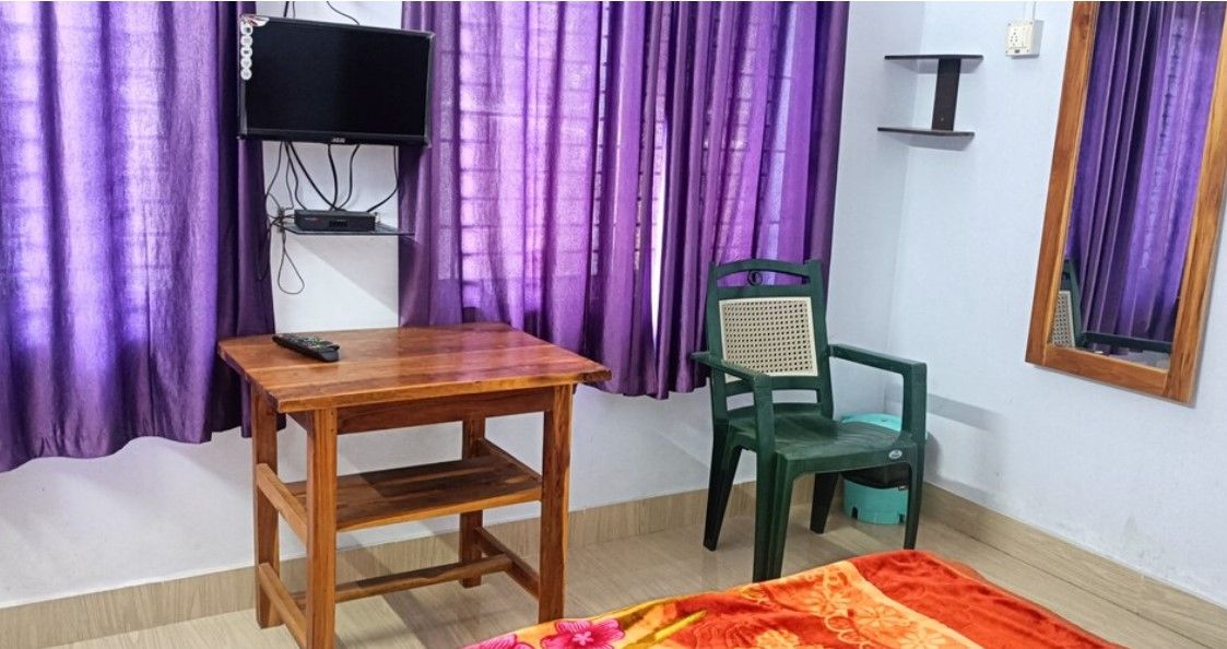 DELUXE NON AC ROOM